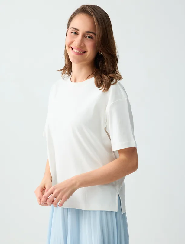 Bayan  %100 Pamuk Rahat Kesim Bisiklet Yaka Örme Tişört