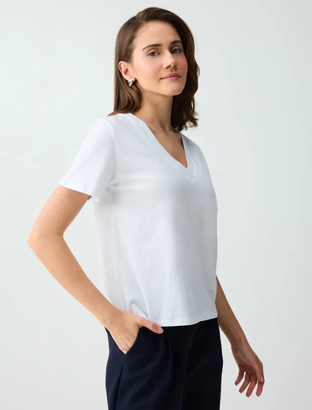 Bayan  %100 Pamuk V Yaka Kısa Kollu Basic Örme Tişört