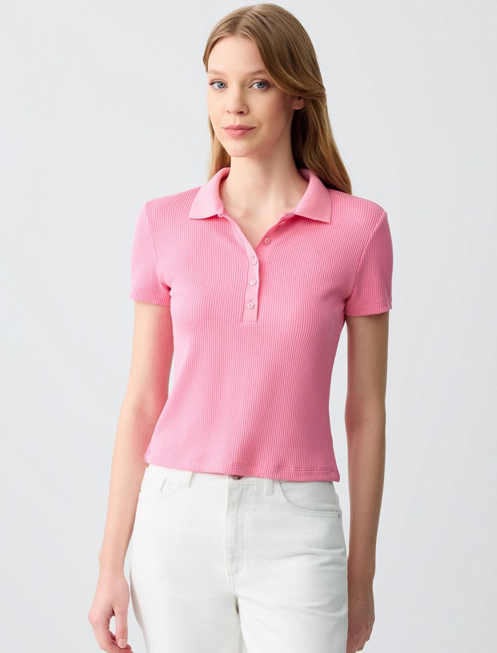 Dar Kesim Kısa Kollu Gömlek Yaka Örme Tişört