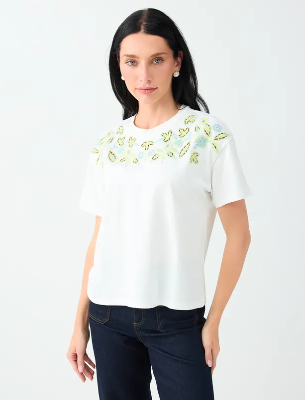 Bayan Beyaz Floral Desenli Yuvarlak Yaka Pamuklu Tişört