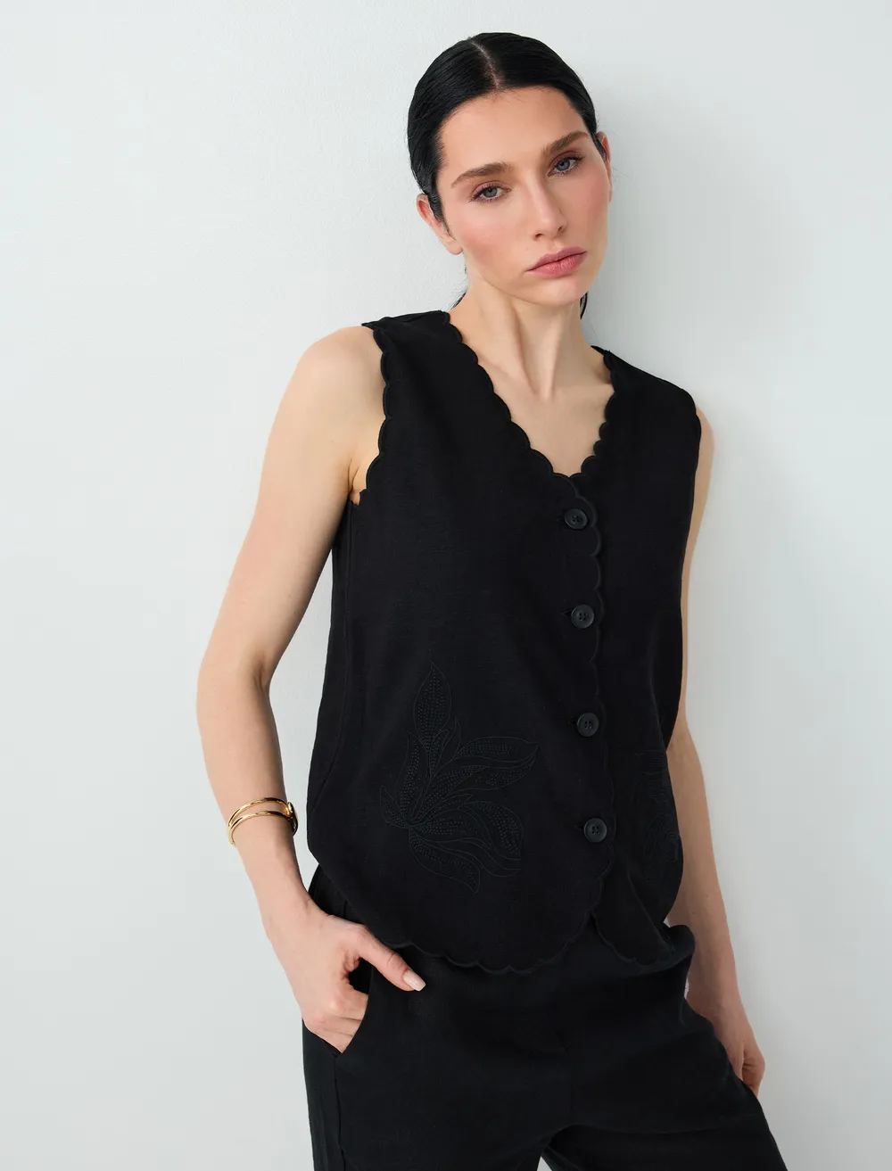 Linen Blend Collar Detailed Vest