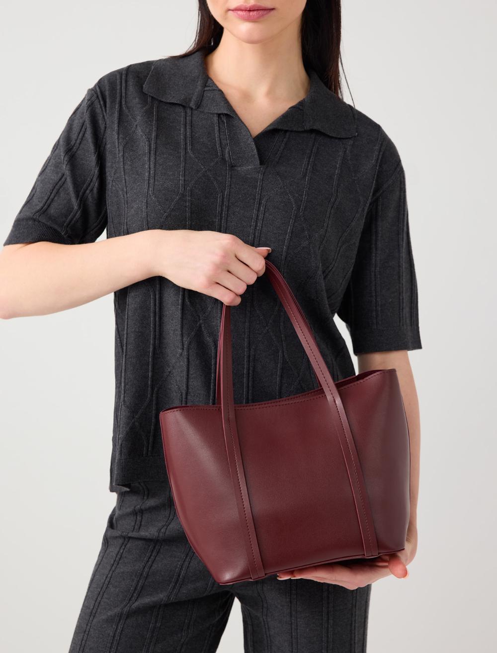 Deri Görünümlü Çanta