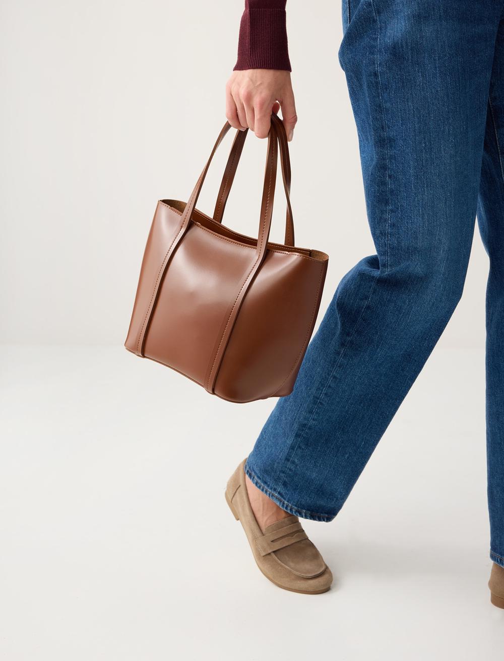 Deri Görünümlü Çanta