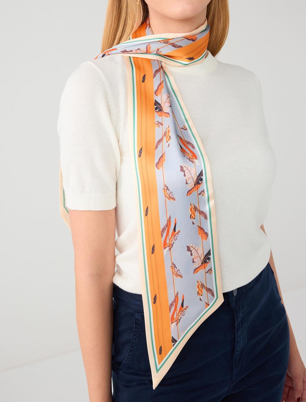 Yaprak Desenli Fular