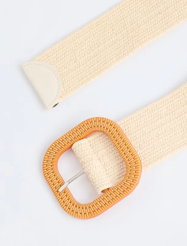 Women Ecru Buckle Detailed Wicker Belt
