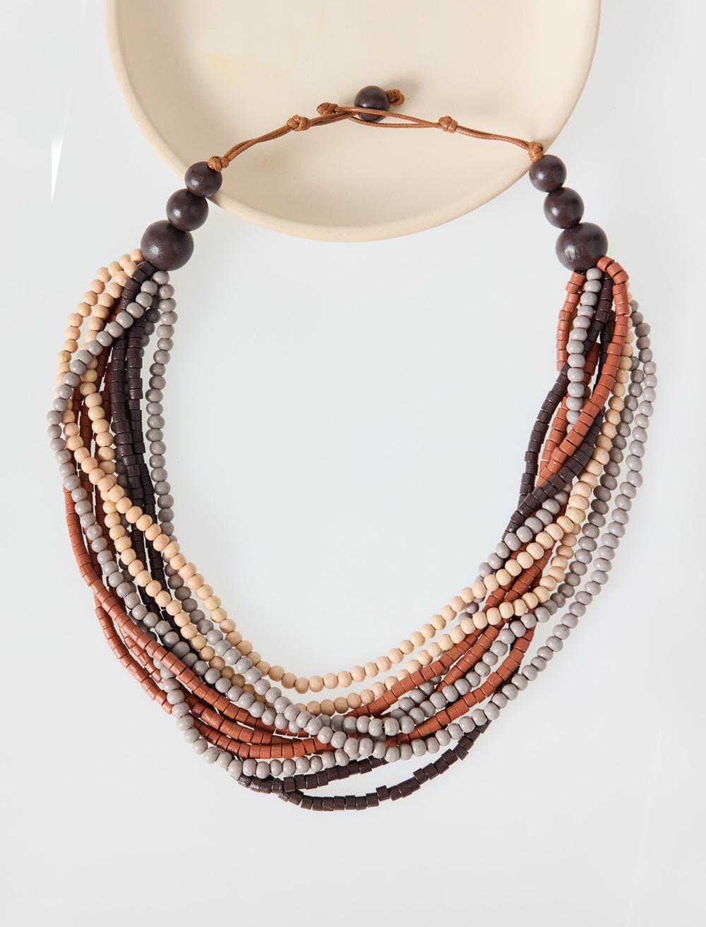 Çoklu Boncuk Detaylı Bohem Kolye