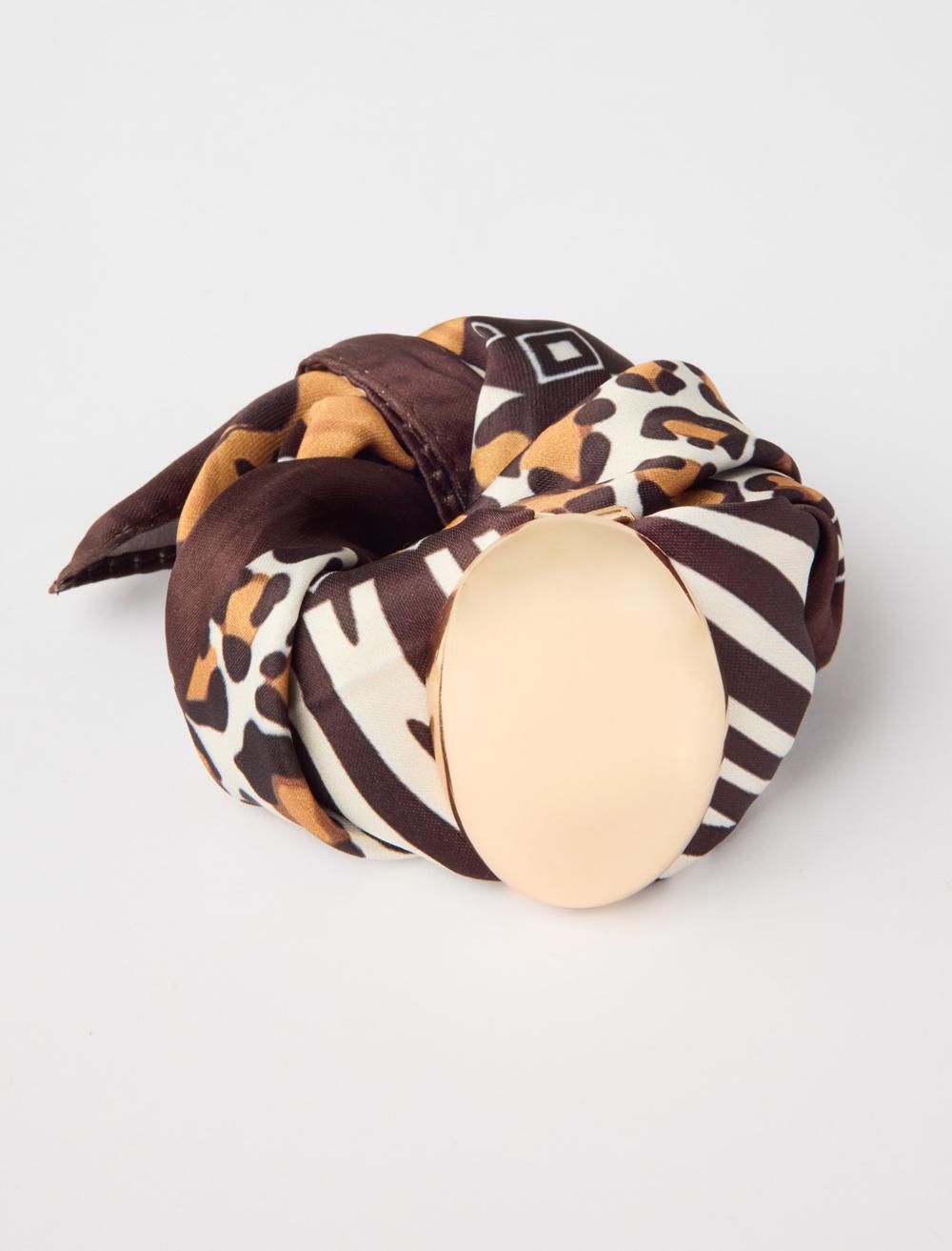 Oval Metal Figürlü Eşarp Kolye