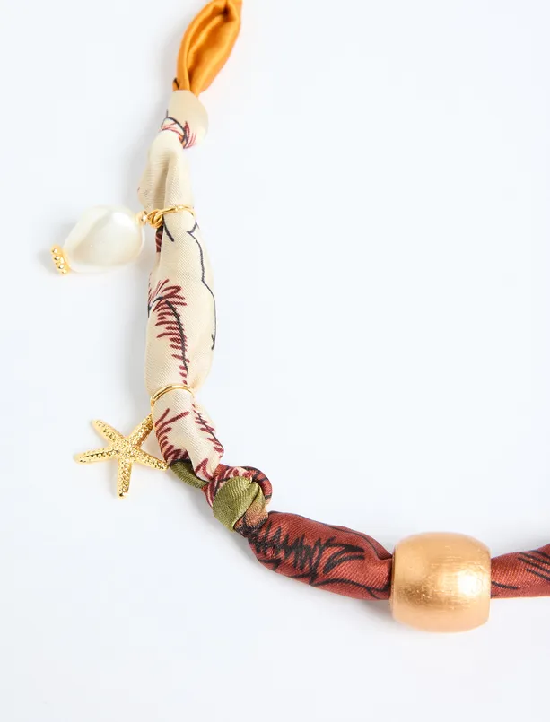 Bayan Haki Deniz Kabuğu Detaylı Eşarp Kolye