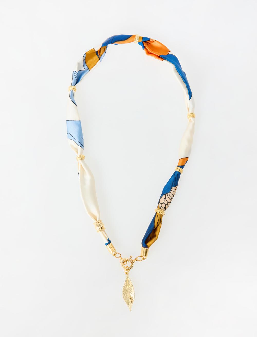 Yaprak Figürlü Eşarp Kolye