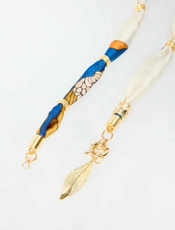 Women Mixed Leaf Figured Scarf Necklace