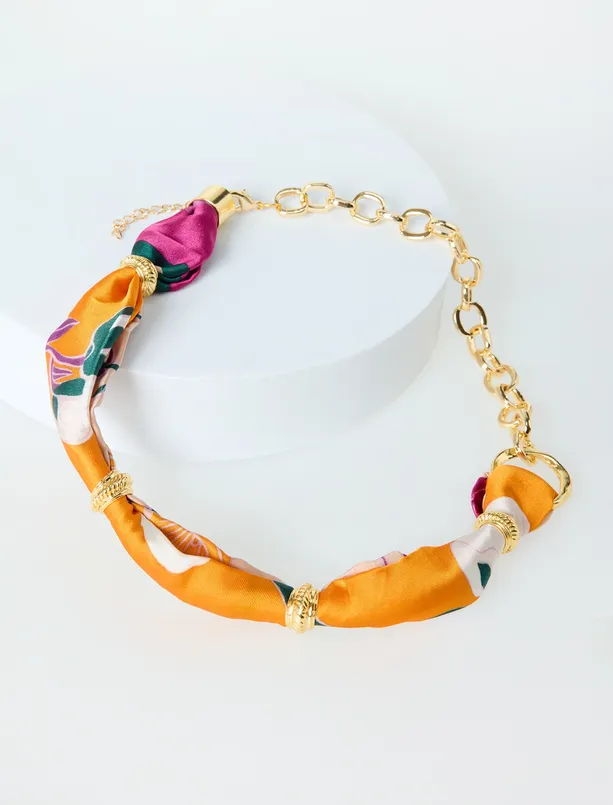 Bayan  Metal Figürlü Zincirli Eşarp Kolye