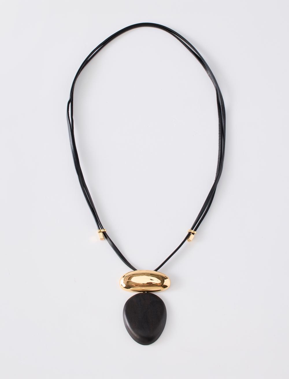 Metal Charm Detaylı Bohem Retro Kolye