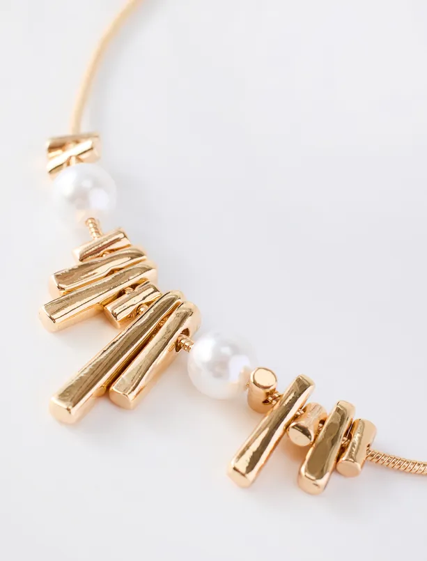 Women Yellow Necklace with Pearl and Metal Rod Details