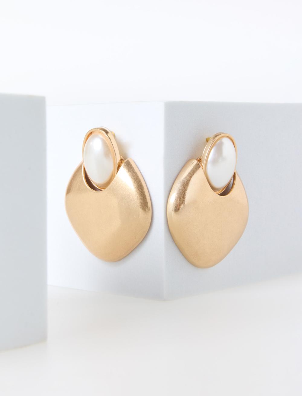 Oval Figürlü İncili Küpe