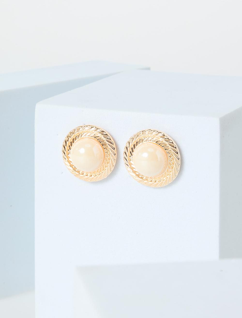 Oval Figürlü Desenli Küpe