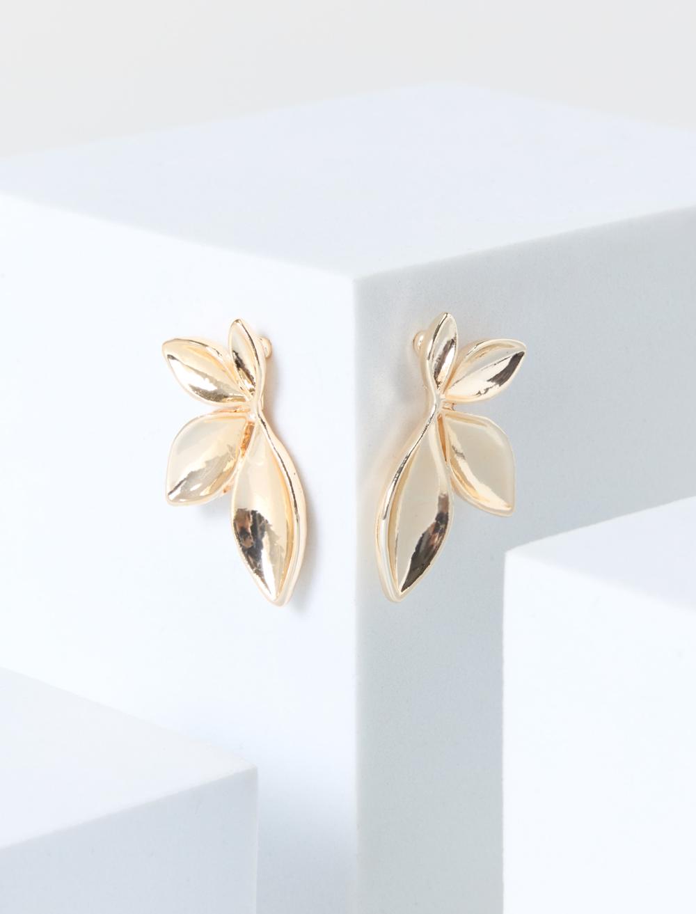 Yaprak Figürlü Parlak Modern Küpe