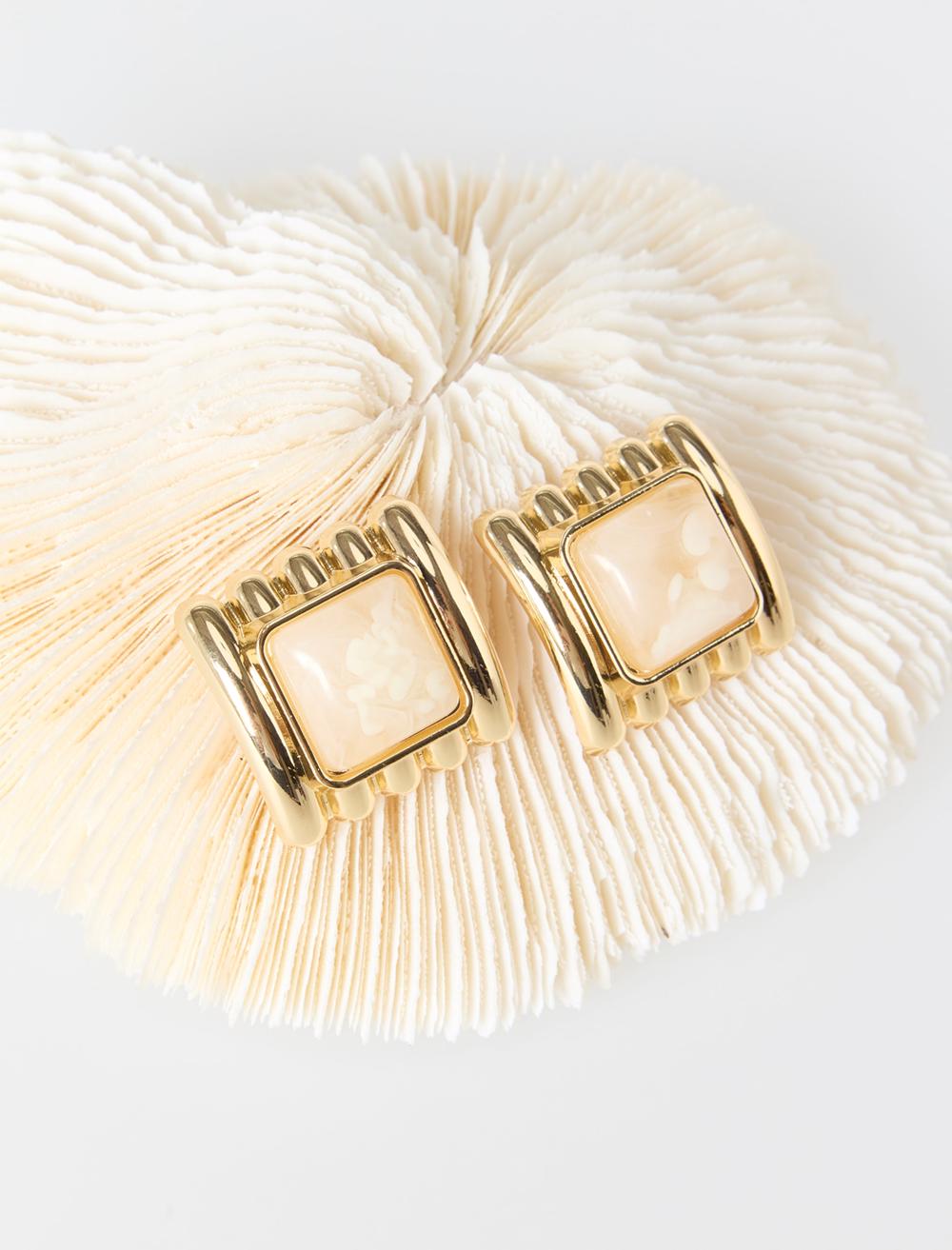 Asimetrik Figürlü Büyük Taşlı Küpe