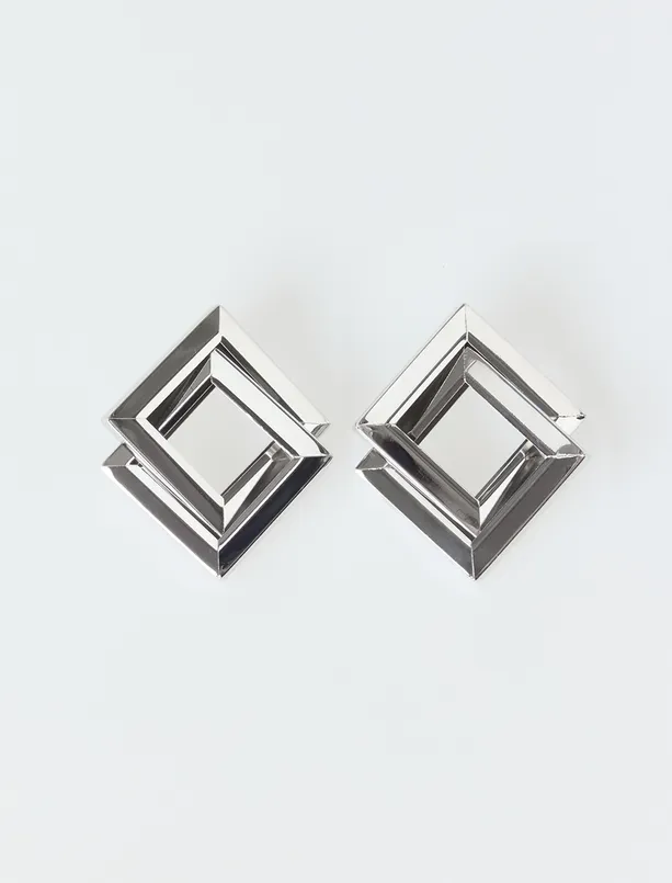 Bayan  Sarmal Kare Figürlü Küpe