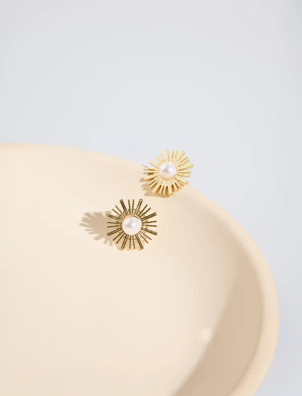 Bayan  Güneş Figürlü İncili Küpe