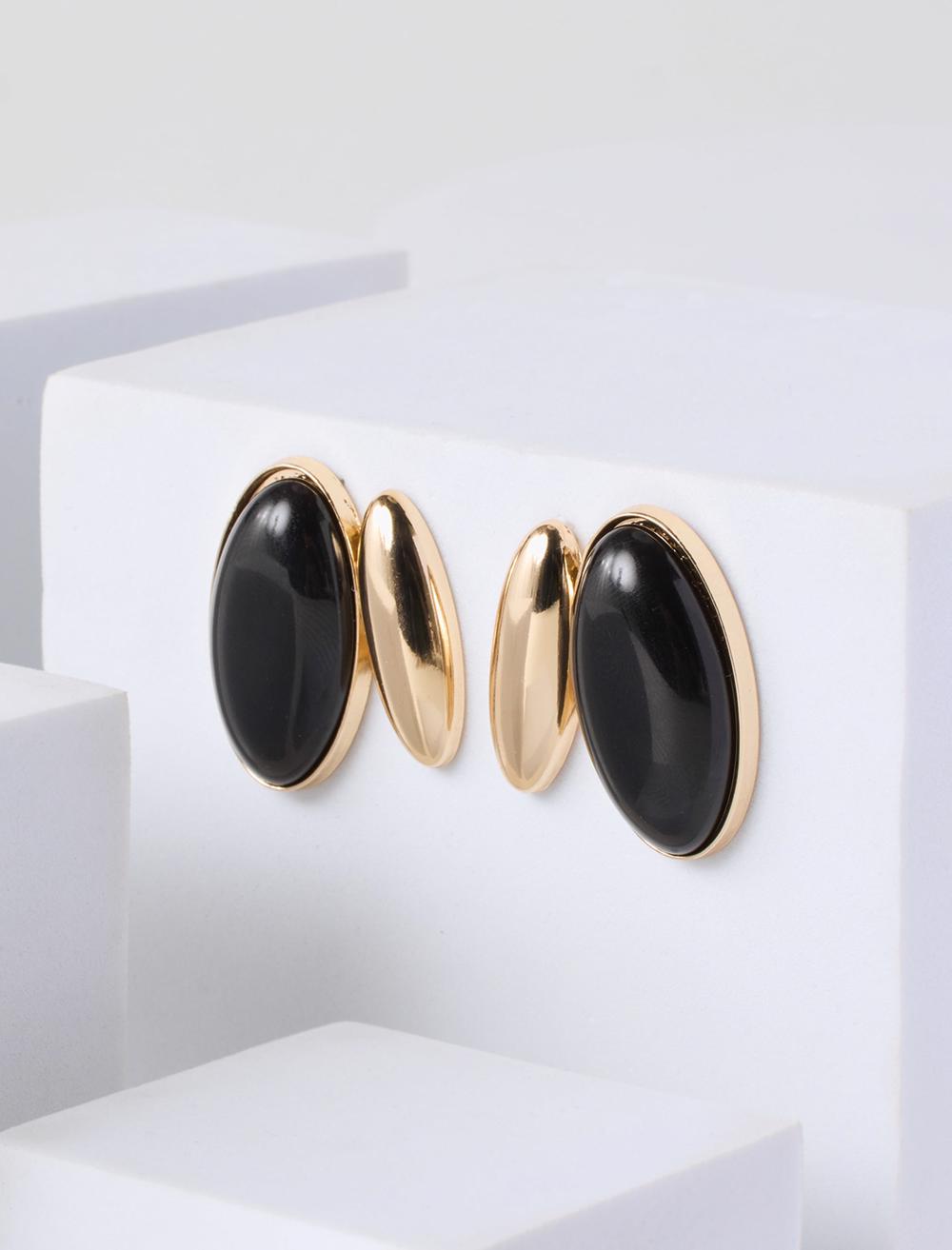 Oval Taşlı Metal Detaylı Modern Küpe