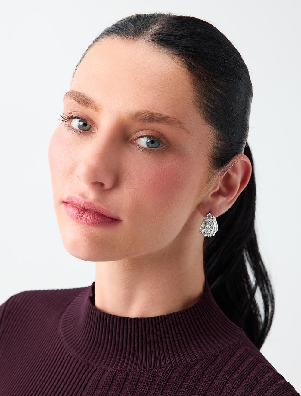 Asimetrik Damla Model Dokulu Küpe