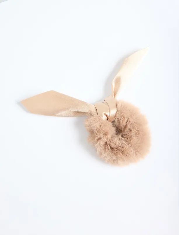 Bayan  Peluş Detaylı Toka