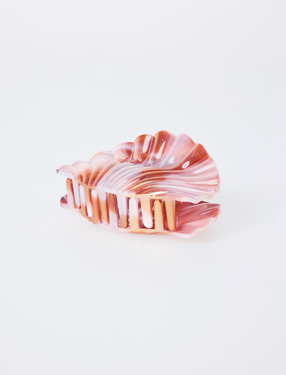 Deniz Kabuğu Figürlü Toka