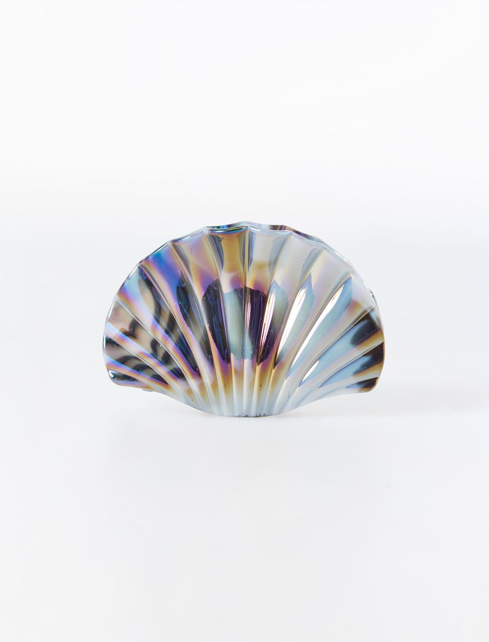 Deniz Kabuğu Figürlü Toka