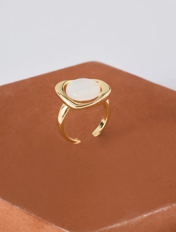 Women  Modern Ring with Detailed Mother-of-Pearl Inlay