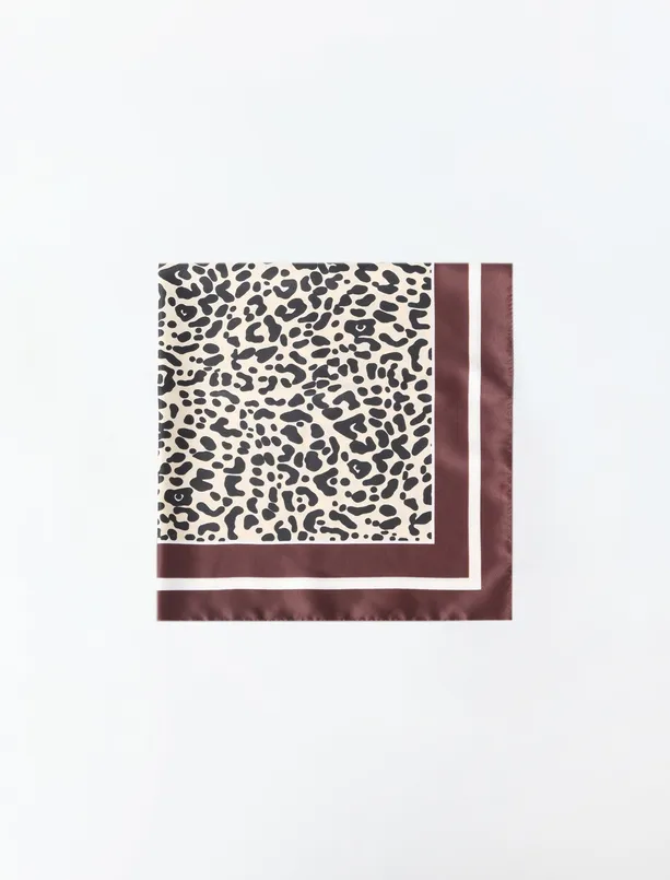 Bayan  Leopar Desenli Dokuma Eşarp