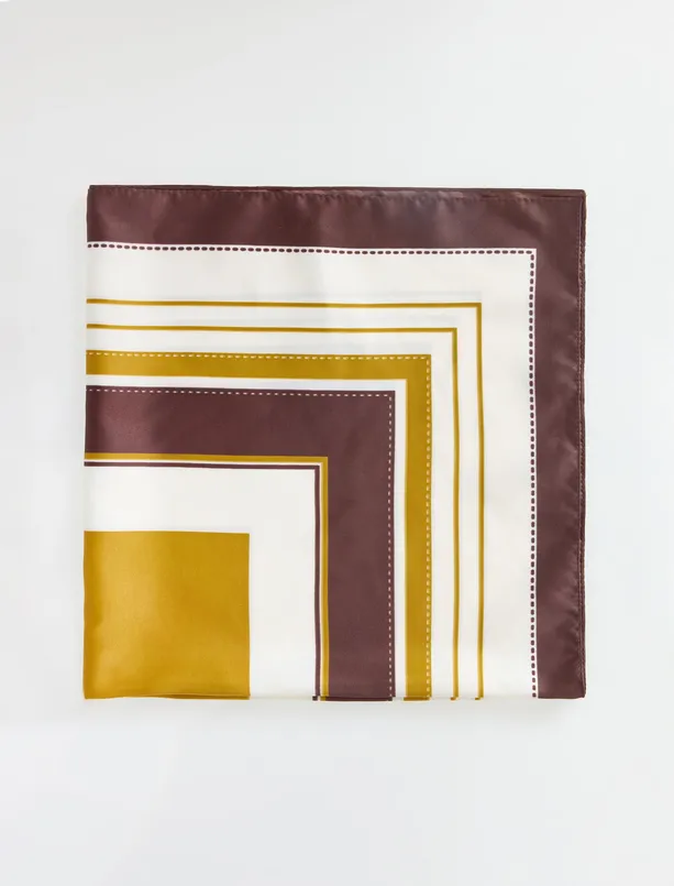 Women  Line Patterned Woven Scarf