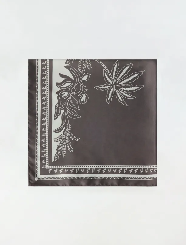 Women Haki Floral Patterned Woven Scarf